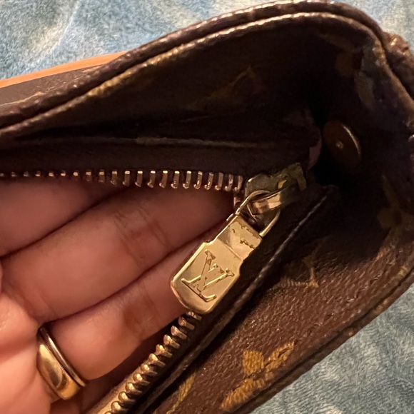 🔥Sold🔥Louis Vuitton Looping GM - Picture 8 of 8